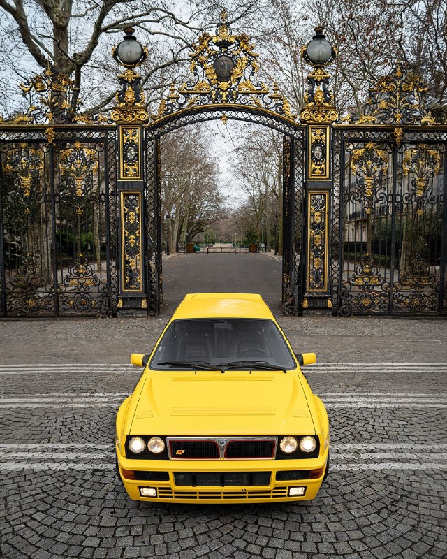 Lancia Delta HF Integrale Evo I 6