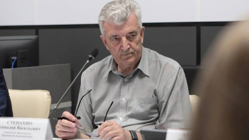 במורמנסק נעצר החבר הקומוניסט הכבוד חבר סטפאחנו, מזכיר ראשון ותיק של הוועדה האזורית המקומית של המפלגה הקומונ…