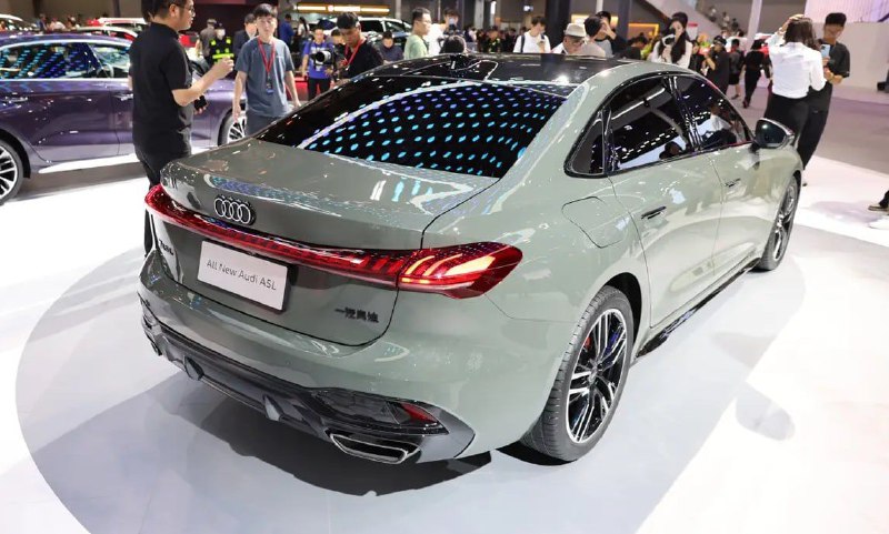Представлен новый седан Audi A5 в удлиненной версии 2