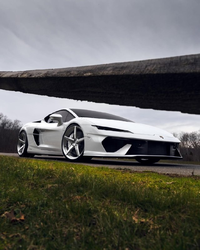 Новый Lamborghini Temerario на 21-дюймовых/22-дюймовых дисках Vossen VPS-3 5