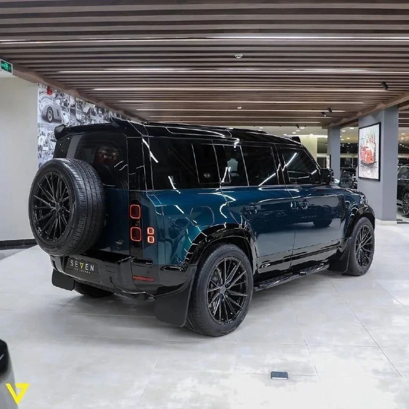 Land Rover Defender HSE 110 2