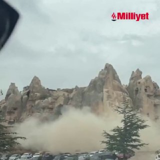סלע התמוטט בקפדוקיה הטורקית, פופולרי בקרב תיירים, והותיר אנשים מתים ופצועים. אנחנו ב-MAX.