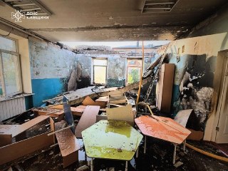 🌐 Перемирие закончилось, экс-главу Офиса Зеленского подозревают в коррупции, в Грозном загорелась многоэтажка. Что произошло к утру 12 мая — в подборке «Новой-Европа»🔹 Этой ночью закончился срок действия российско-украинского перемирия, объявленного Дональ