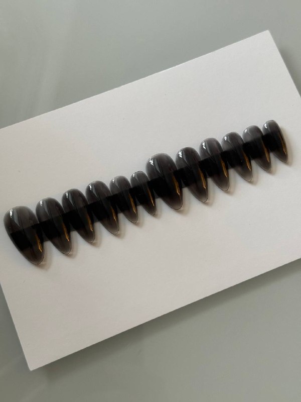 Как же ахуенно иметь возможность экспериментировать с дизайном ногтей, когда не можешь попасть на маникюрСпасибо моему мастеру Вике Мароти за это предложение и заботу 🫶🏻Как же ахуенно иметь возможность экспериментировать с дизайном ногтей, когда не можешь попасть на маникюрСпасибо моему мастеру Вике Мароти за это предложение и заботу 🫶🏻