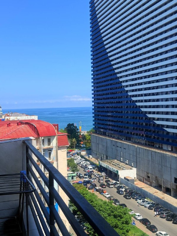 #Сдается квартира, Пиросмани 18, 10 этаж, 50 кв. 1 спальня, центральное отопление, 2-3 месяца.500$ н — фото 1