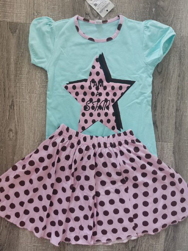 Новый комплект. 128-134 25лари — фото 1