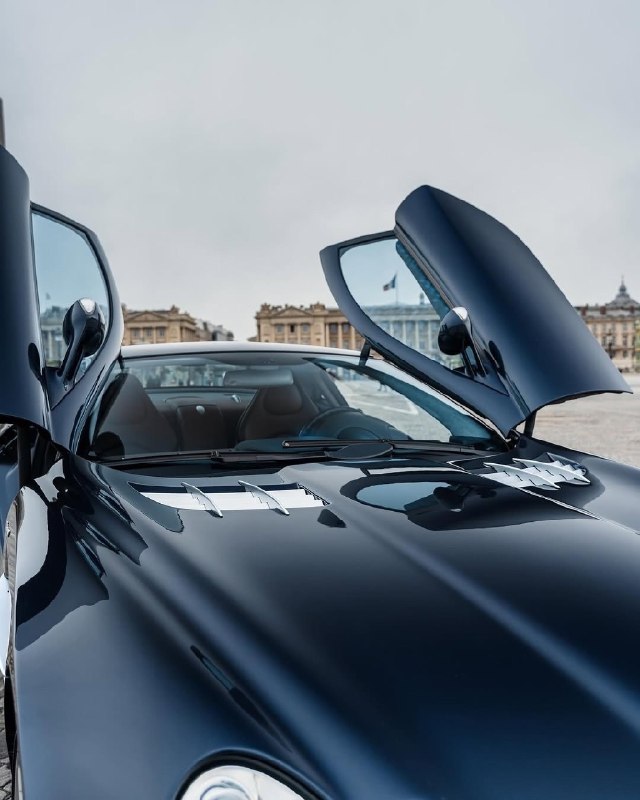 Mercedes-Benz SLR McLaren 5
