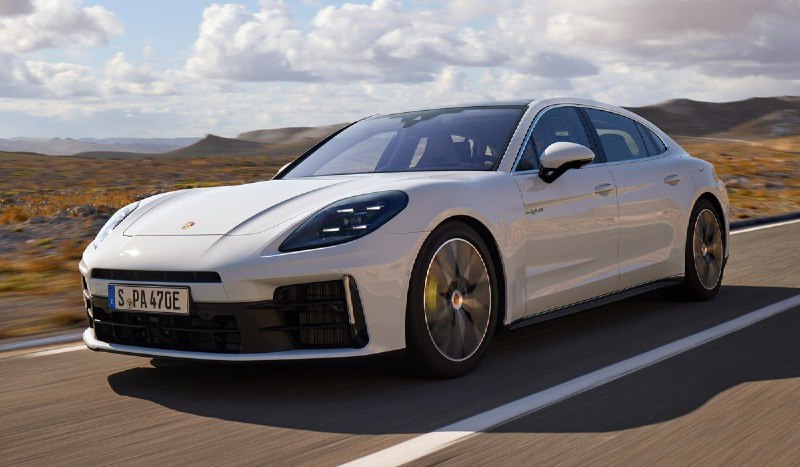 Porsche Panamera 2024 года получила новые гибридные версии