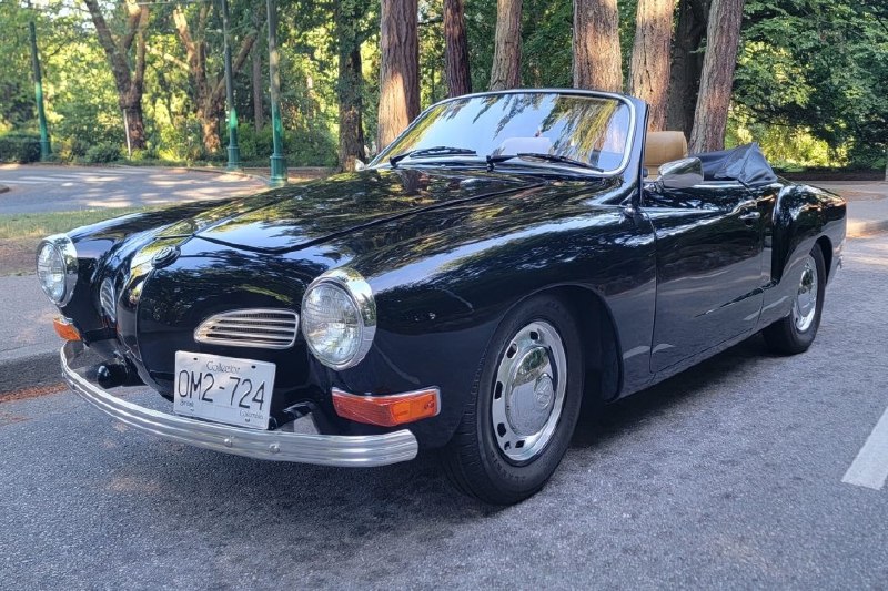 🚗✨ 1972‑й Volkswagen Karmann Ghia Convertible: классика, обновленная под наш ла
