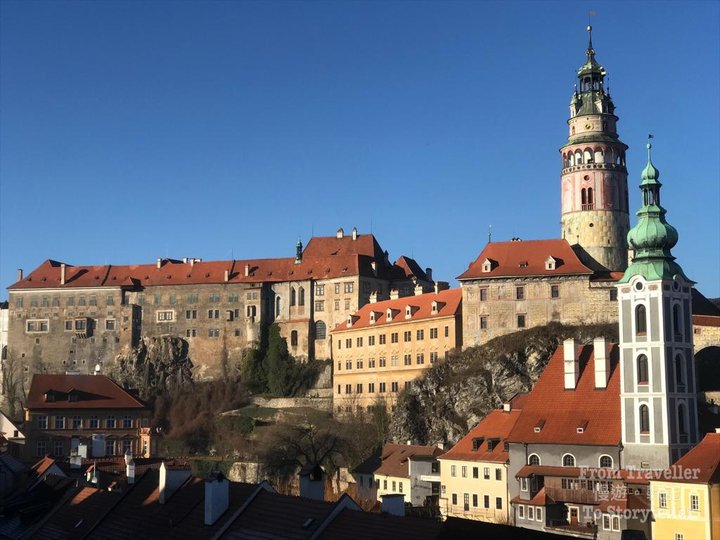 【捷克 | CK小鎮 | 童話中才會出現的城堡！俯瞰庫倫洛夫小鎮全景的最佳位置】