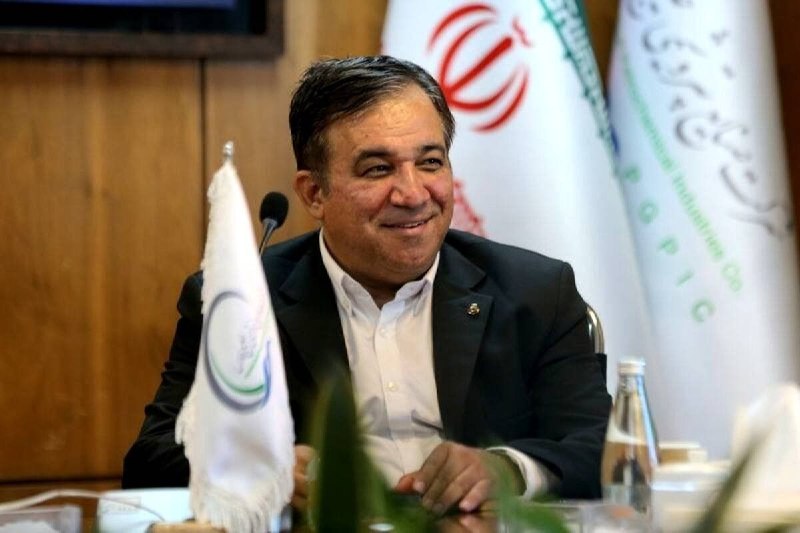 استقلالی | Esteghlali: با مصدومیت رستم بیش از پیش مشخص شد که تیم توی پست دفاع وسط کمبود مهره داره و با سیستمی که داره بازی میکنه داشتن تنها سه