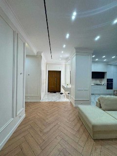 3х ком. квартира с дизайнерском ремонтом, укомплектовано ЖК Парисиен
