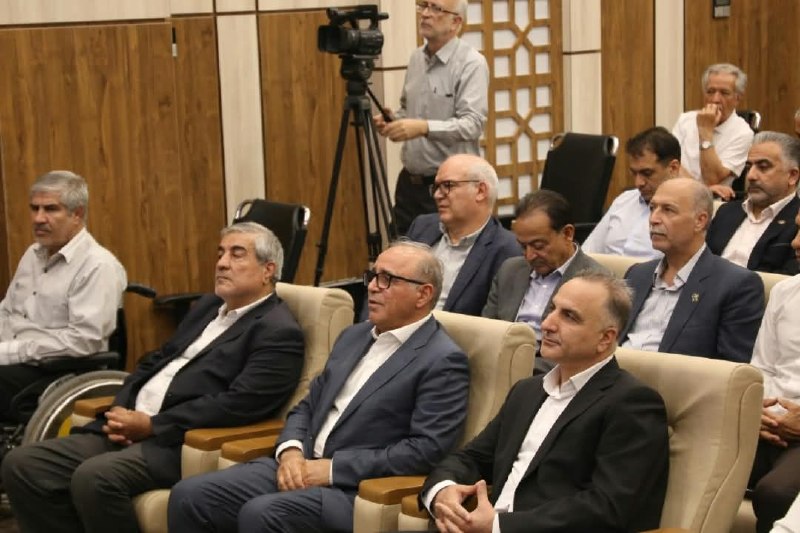 دولت بهار: 🔴 مراسم تجلیل از پیشکسوتان عرصه فوتبال و صنعت، با هدف پاسداشت خدمات و تلاشهای پیشکسوتان و چهرههای اثرگذار این حوزه، با
