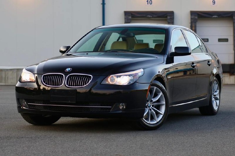 🌞 Доброе утро, друзья! 🚗Сегодня мы хотим поговорить о настоящем раритете - BMW