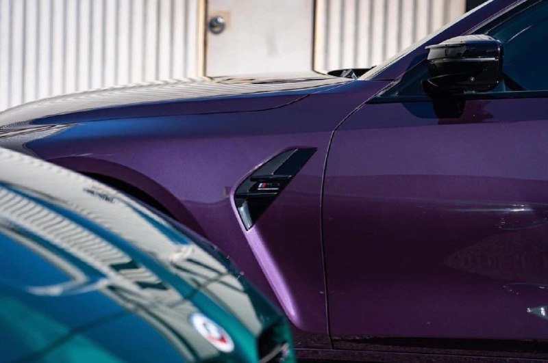 BMW M3 Competition Touring  Daytona Violet 5