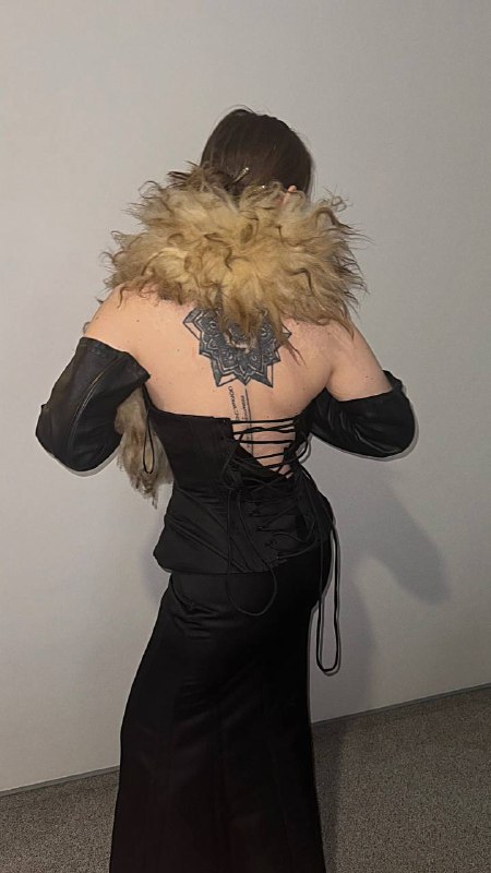 На мероприятии запрещена съемка на телефоны, поэтому позже покажу вам свой образ и Лизу 🙊 А пока немного отельных вайбовНа мероприятии запрещена съемка на телефоны, поэтому позже покажу вам свой образ и Лизу 🙊 А пока немного отельных вайбов