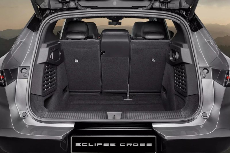 Представлен Mitsubishi Eclipse Cross второго поколения 4