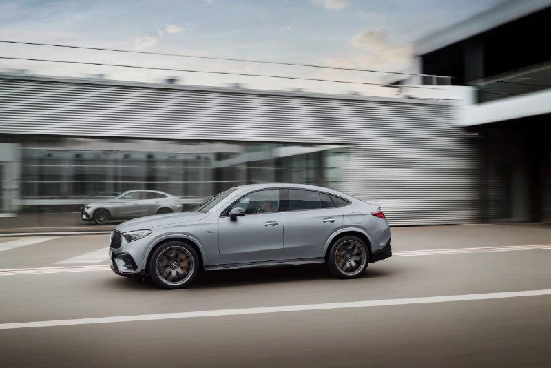 Mercedes-AMG GLC 63 S E PERFORMANCE Coupé 4