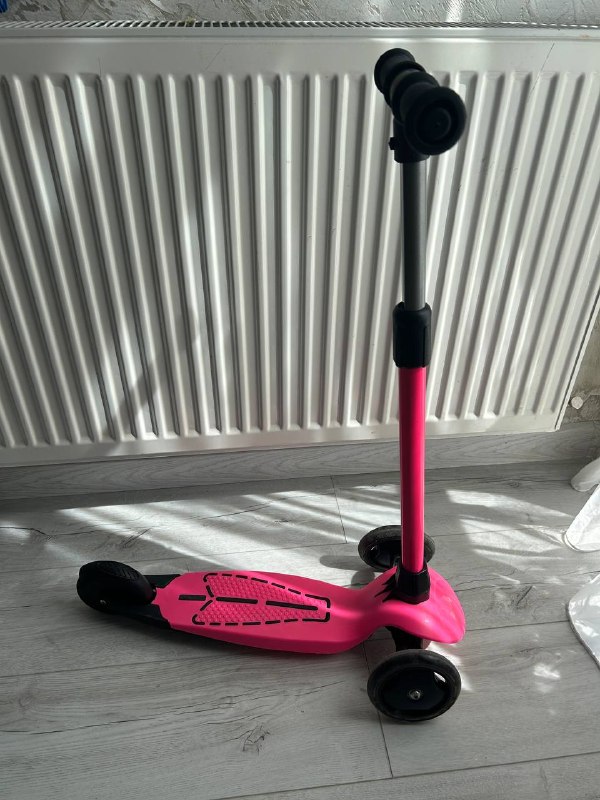 Самокат The Cool Wheels Dragon 3-Wheel Kick Scooter