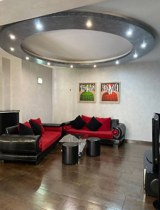 Сдам ШИКАРНЫЙ ОГРОМНЫЙ ДУПЛЕКС В СТАРОМ БАТУМИ — фото 1