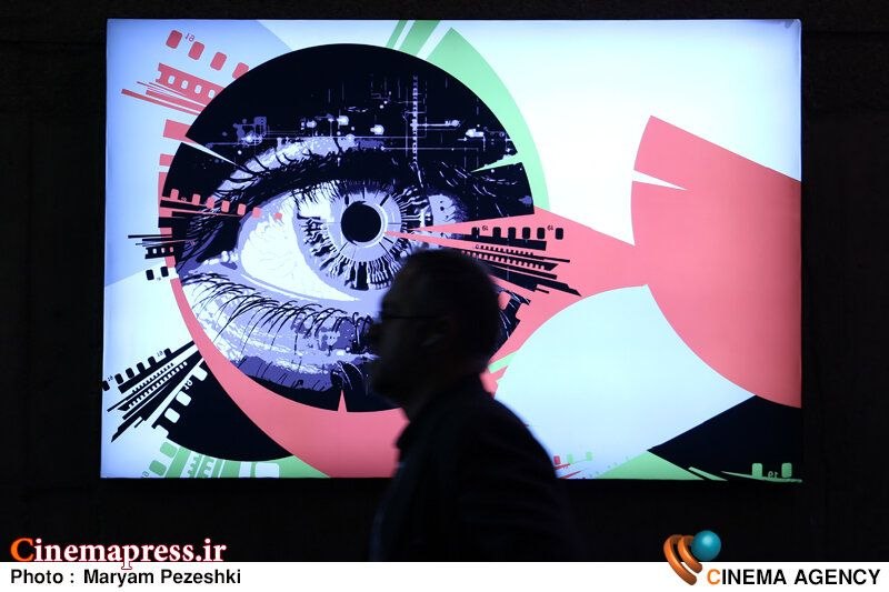 کانال خبرگزاری سینماپرس: 🔹 «هادی شریعتی» در گفتگو با «سینماپرس» مطرح کرد:🔸 سپردن مسئولیت ساخت «مستند مراسم تشییع» به «سینماگران داستانی» چندان تخ