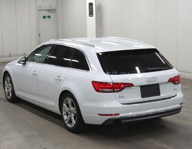 Audi A4 2017 фото 3