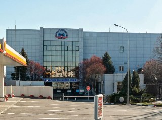 ❌ Авиаколлапс на юге России: воздушное пространство Кубани и Северного Кавказа закрыто для всех гражданских судов после попадания дрона в региональную диспетчерскую в Ростове-на-Дону. Срок восстановления — несколько днейВ ночь на 8 мая украинский дрон попа