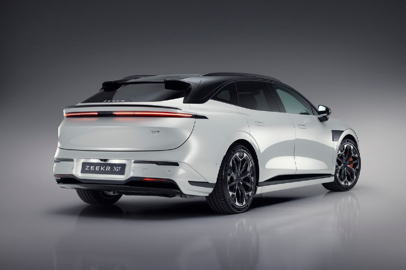 В Европе стартовали продажи универсала Zeekr 7GT 3