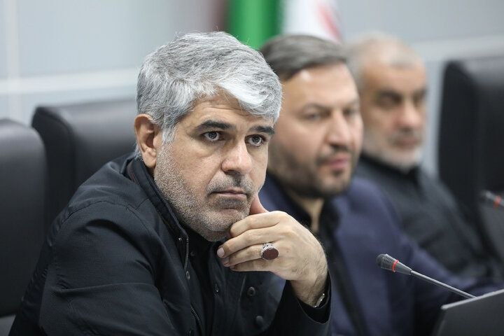 صرفا جهت اطلاع: ❌عضو هیات رئیسه مجلس: واردات خودروهای کارکرده آزاد شدفرشاد ابراهیمپور:واردات خودروهای نو و کارکرده 3 تا 5 سال ساخت با پ
