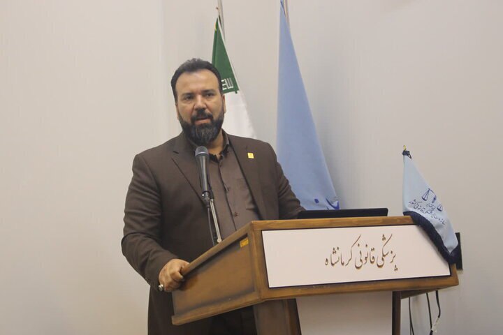 خبرگزاری مهر کرمانشاه: خانی‌آباد: سقوط از ارتفاع همچنان عامل اصلی مرگ در حوادث کار استکرمانشاه- مدیرکل پزشکی قانونی کرمانشاه از جان‌باختن ۱۱ نف