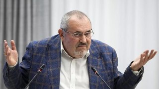 Политика Бориса Надеждина включили в реестр иноагентов.Также в реестр Минюста попали: • проект «Штаб кандидатов»,• создатель туроператора RussiaDiscovery Тимофей Рогожин, • журналистка Екатерина Воропай.
