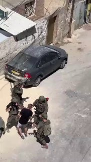 מחנה קלנדיה לפני זמן מה