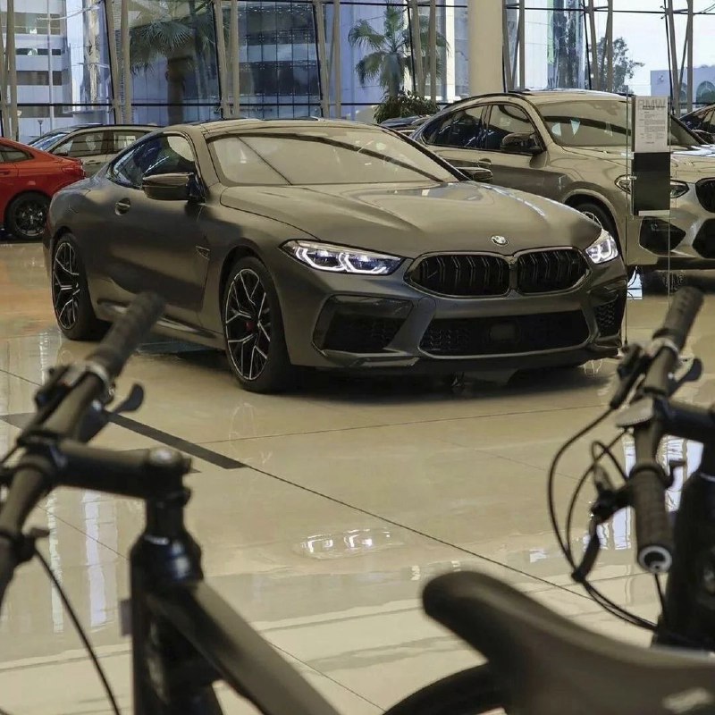 BMW M8