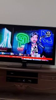 שלום לאופטימיסטים המתוקים ולאלפי אנשים, אני רואה את התוכנית שלך חוזרת על עצמה פעמים רבות, רציתי לומר שכולם מבינים את כל מה שצריך ואנחנו יודעים מי חבר, מי אויב, מי סימפטי, ומי מגעיל (תסלחו לי אם הייתי גס רוח). הוא נלחם למען שחרור עמו ולבו בוער, זה מראה כמה הם מכובדים ואצילים, כי הם יכולים לחיות את חייהם מאוד חסרי דאגות ונוחים ולבסוף, אדישים לכל המשחקים סביבם, הם מפנים עורף לעמם ולמדינתם ולדגלם, אז אחי גול, מיודע ומושכל ובכוונות טובות, בלעדינו, אנחנו יודעים איפה, איפה, עם מי ושניכם. אל תעשה את זה, אנחנו המעריצים שלך עם הלב והלב שלנו, ולמעשה, אנחנו אמיתיים, הישארו חזקים, בתקווה לשחרור באיראן ובאיראני 😍🙏