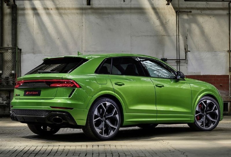 Audi RS Q8 7