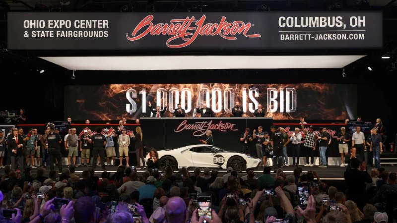 $2,695,000 за Porsche 918 Spyder — это не просто цифра. Это сигнал. Зарубеж
