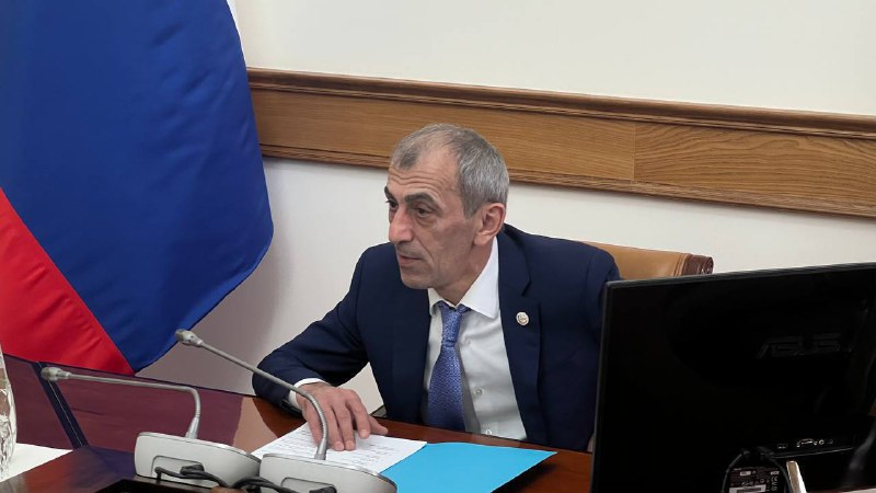Руслан Алиев провел совещание по интеграции палестинцев в Дагестане. фото