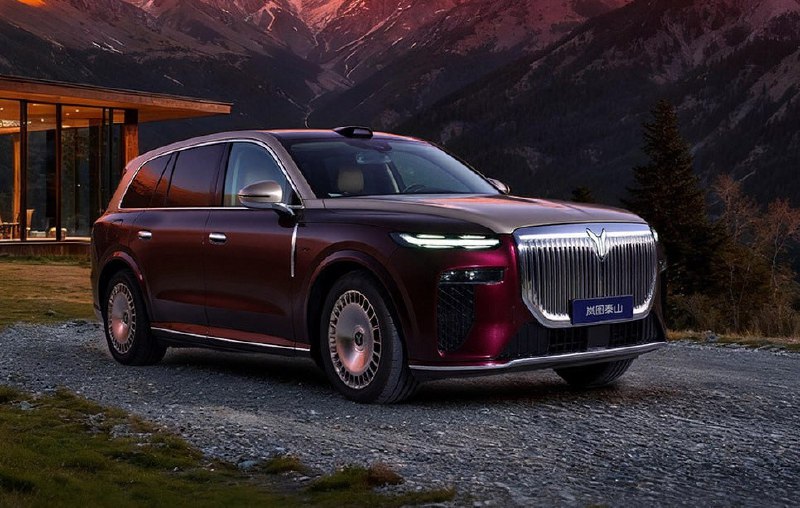 Voyah показал интерьер нового флагмана Taishan

Ра...