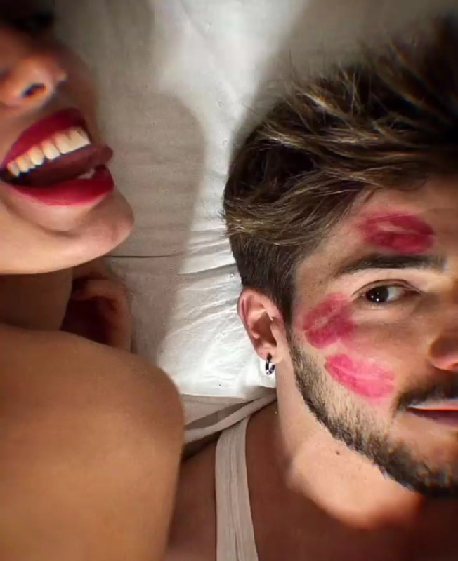 [ احمق … ]: 🔴امروز 27 August، روز Kiss Me یا همون بوسم کنه.@ahmaq #Lasso