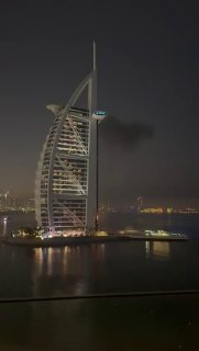 Иранский беспилотник ударил по дубайскому пятизвёздочному отелю Бурдж-аль-Араб, известному как Парус.