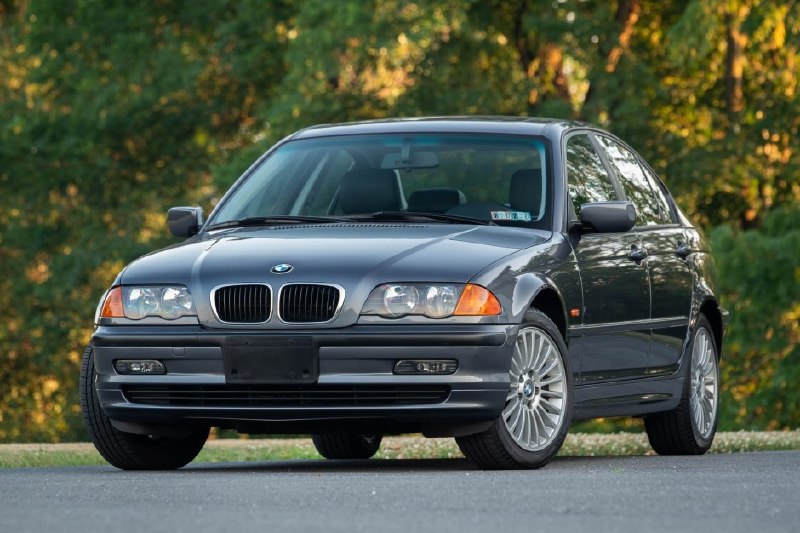 🏎❗️ 2001 BMW 325xi Sport Sedan 5‑Speed – «No Reserve»Вчера в нашем «M‑щупе» наш