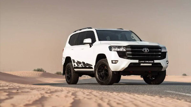 Toyota выпустила спецверсию Land Cruiser 300 в честь Дакара