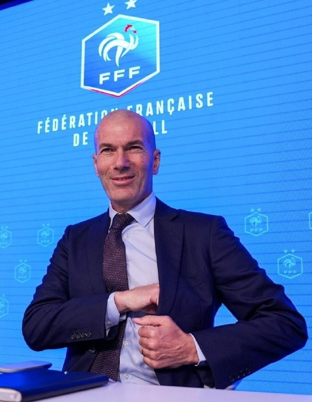 فوتبالی | Footballi.net: 🍝 پاستای محبوب زیدان به تیم ملی فرانسه رسید❗️🍱 آشنایی زیدان و فاوارو به دوران حضور ستاره فرانسوی در یوونتوس در دهه ۱۹۹۰ 