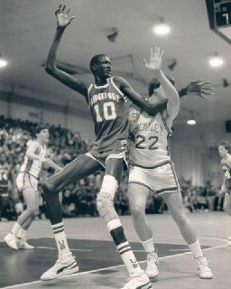 Manute Bol (1962-2010) was one of the tallest players in NBA history. Standing at 232 cm tall, he weighed just over 100 kg.Time Machine | Historical Photo