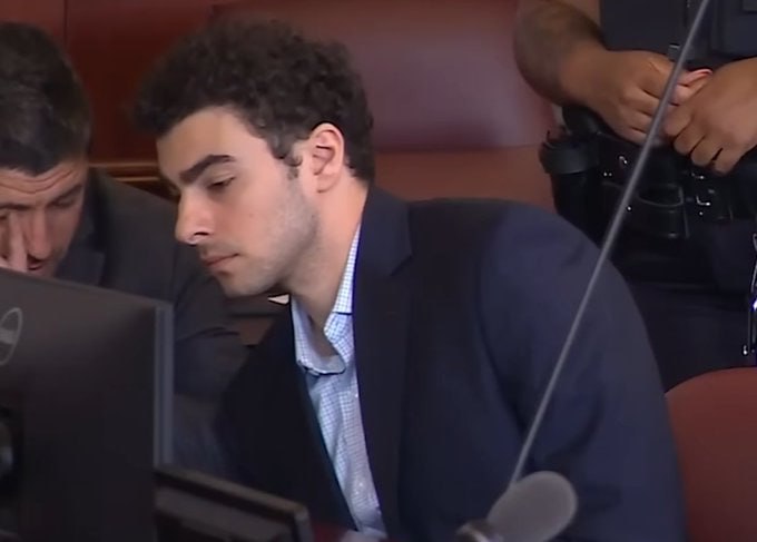 לואיג'י מנג'ונה עשוי להודות באשמה בתיק פדרלי: דווח