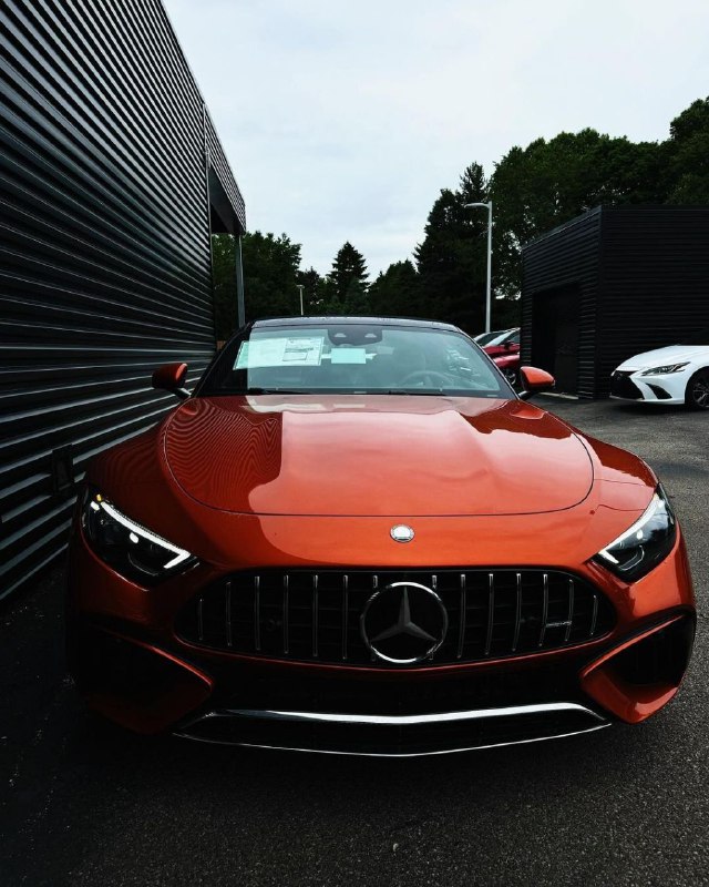 1 of 50 Mercedes-AMG SL63 MANUFAKTUR Big Sur Edition 4.0-L V8 BITURBO 5