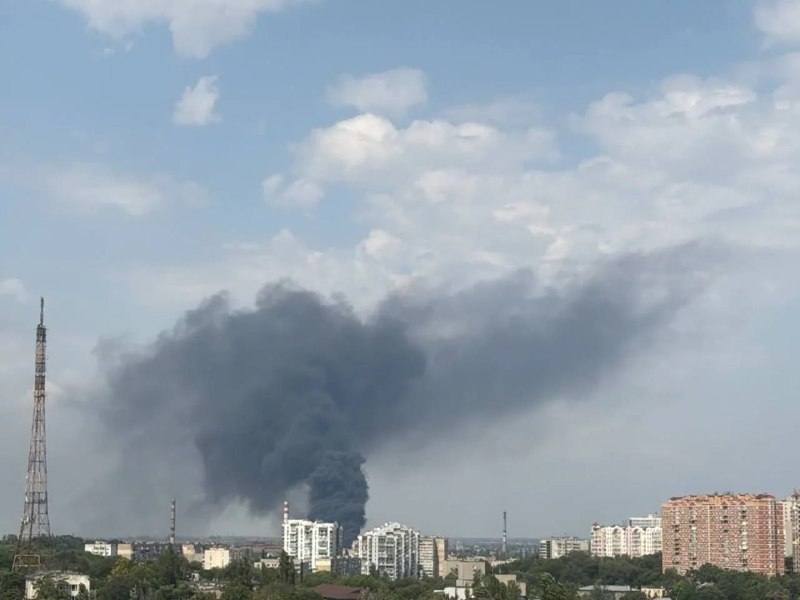 כוחות חמושים רוסים פתחו בתקיפה על בסיס הנפט הגדול ביותר באודסה.