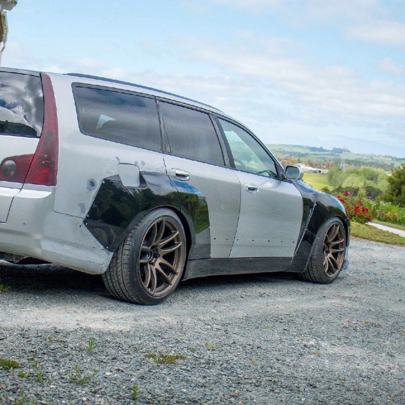 Nissan Stagea 2