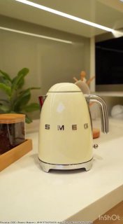 Smeg не только красивый, но и удобный Я влюбилась в этот чайник с первого взгляда. Нежный зелёный, ретро-дизайн, массивная ручка но главное внутри ... - изображение 1 - чайник, ретро, telegram