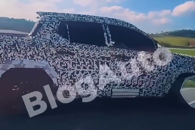 Toyota, похоже, всерьёз готовит компактный пикап на базе Corolla Cross для Южной Америки. Прототип у